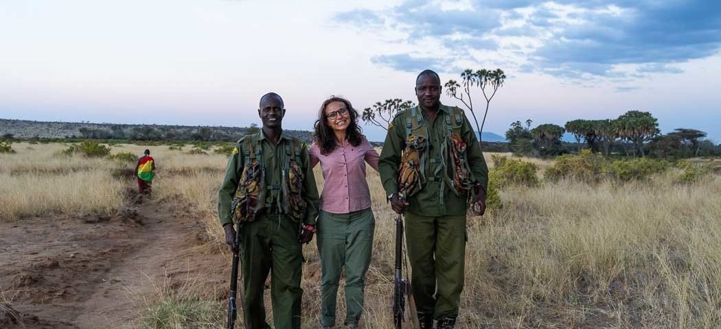 Walking Safari mit Rangern im Samburu Nationalpark während Kenia Safari Rundreisen